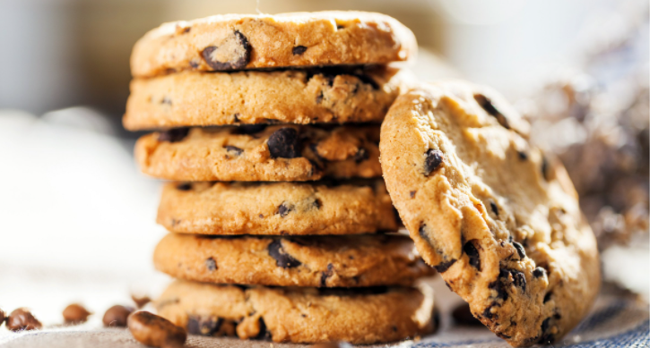 Cookies are dry and sugary which encourages dry mouth.