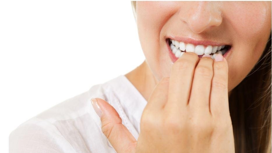 Save Your Teeth! 10 Habits To Stop In 2022 For Better Oral Health